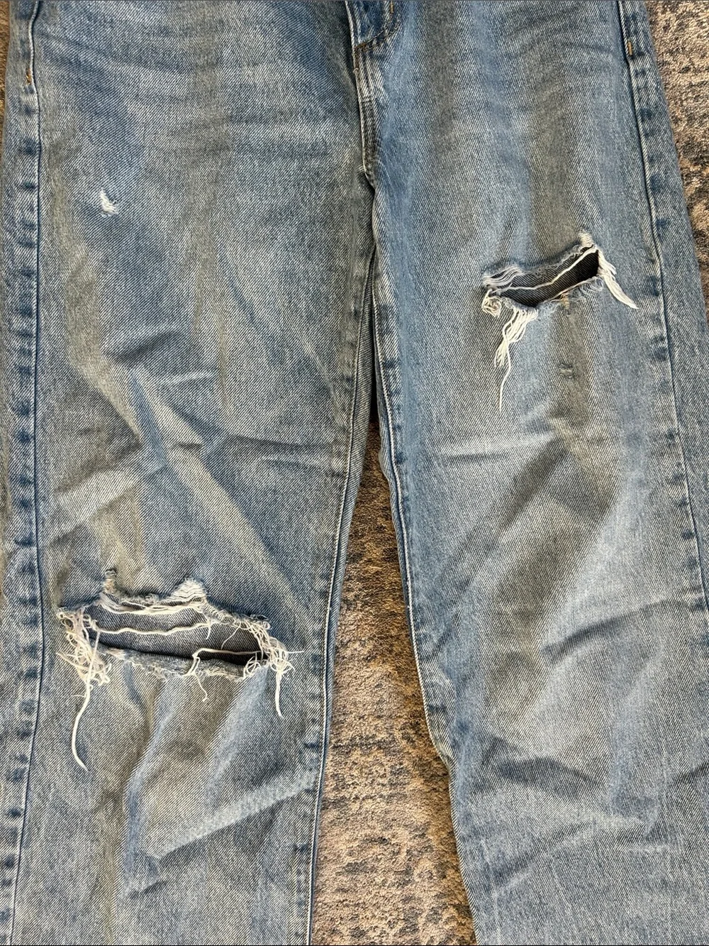 Garage Jambe Wide Leg Light Wash Distressed Women’s Jeans